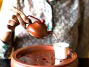 Seni Menikmati Teh: Lebih dari Sekadar Minuman, Sebuah Pengalaman Sensorik