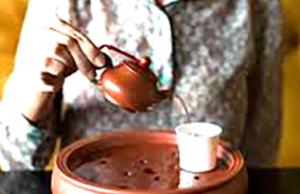 Seni Menikmati Teh: Lebih dari Sekadar Minuman, Sebuah Pengalaman Sensorik